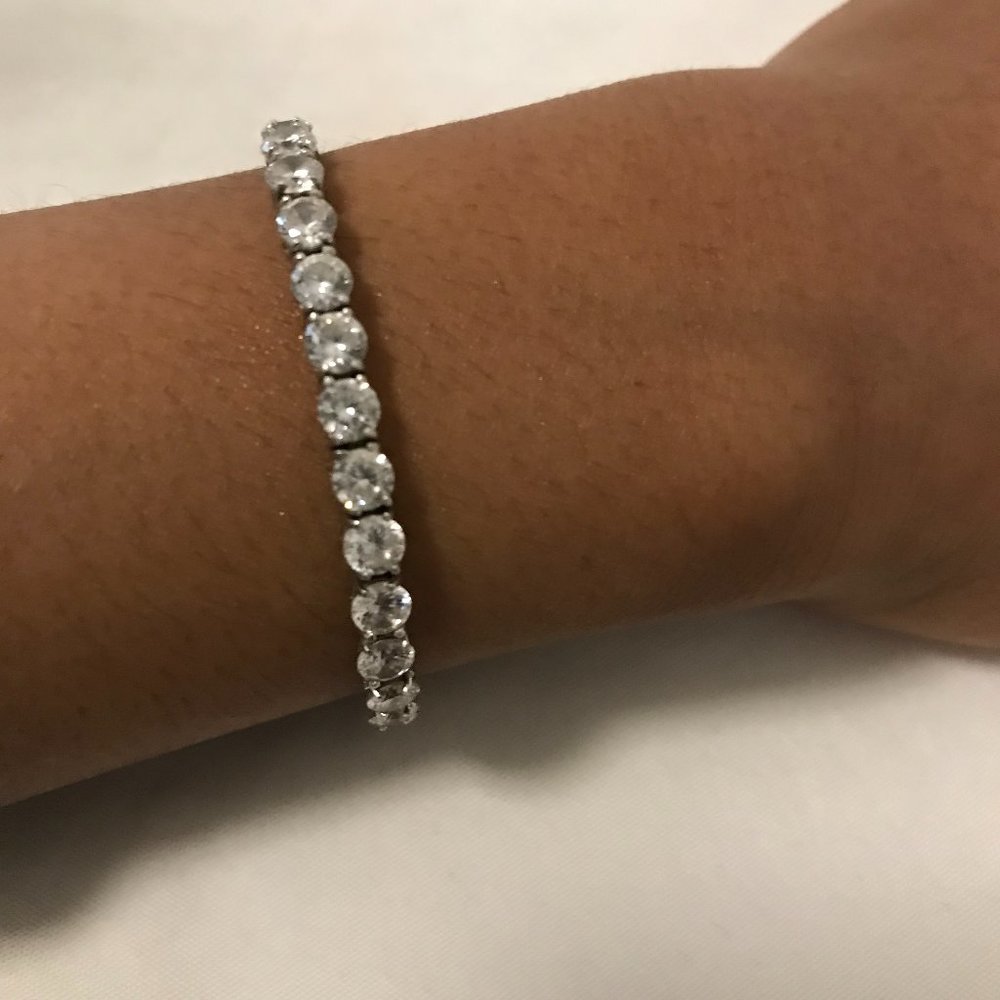 Bella Luce Diamond Simulant Sterling Sliver Adjustable Bracelet.